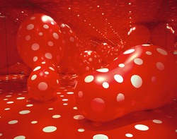 Dots Obsession<br>Yayoi Kusama, 2004